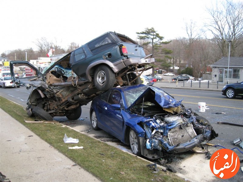 راننده-بدون-گواهینامه-چگونه-خسارت-دهد